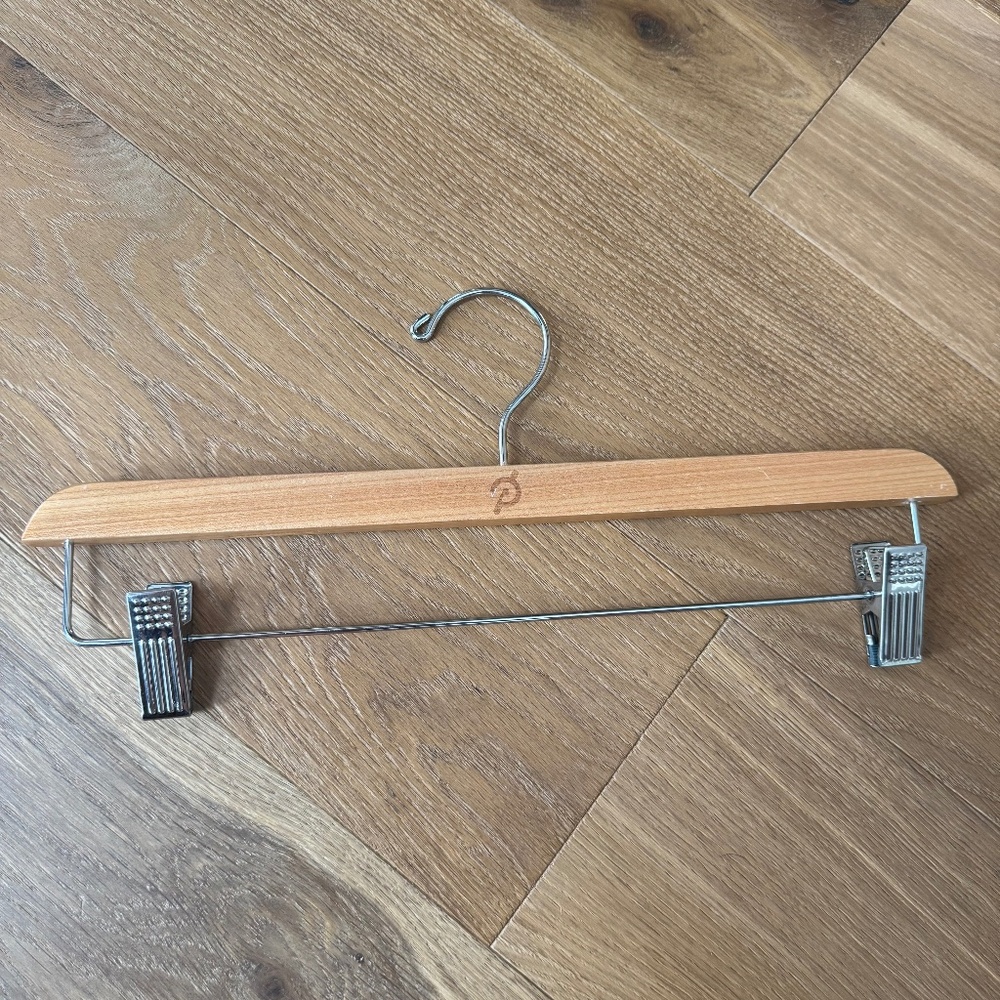 Peloton Set of 5 Wooden PANT Hangers